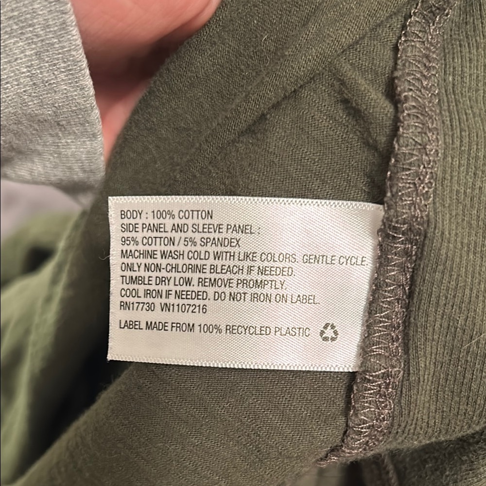 Olive Green Button-Up Shirt - Picture 4 of 4